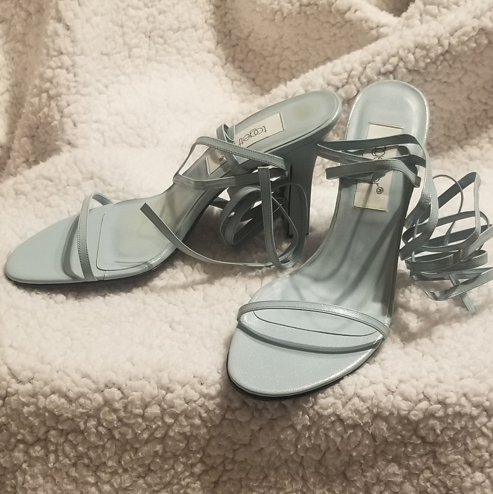 BRAND NEW Blue strappy sandals / heels